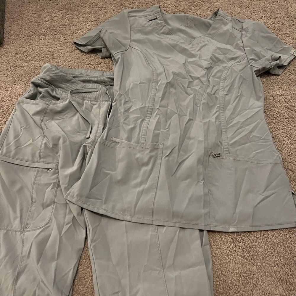 Size small Cherokee scrub set